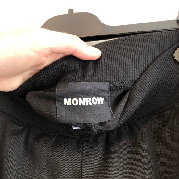 Monrow Black Cuff Pants - Picture 7 of 8